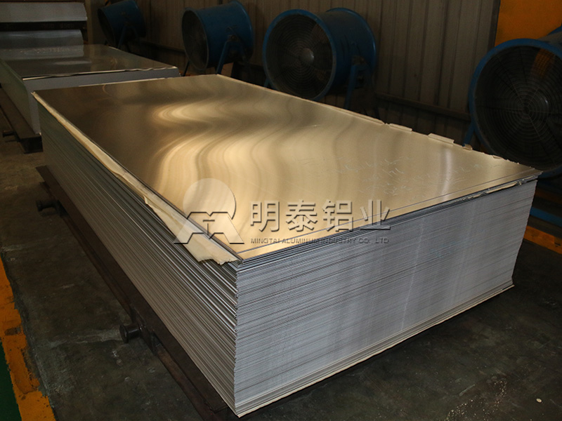 5m49铝板：优质门板料，环保耐用